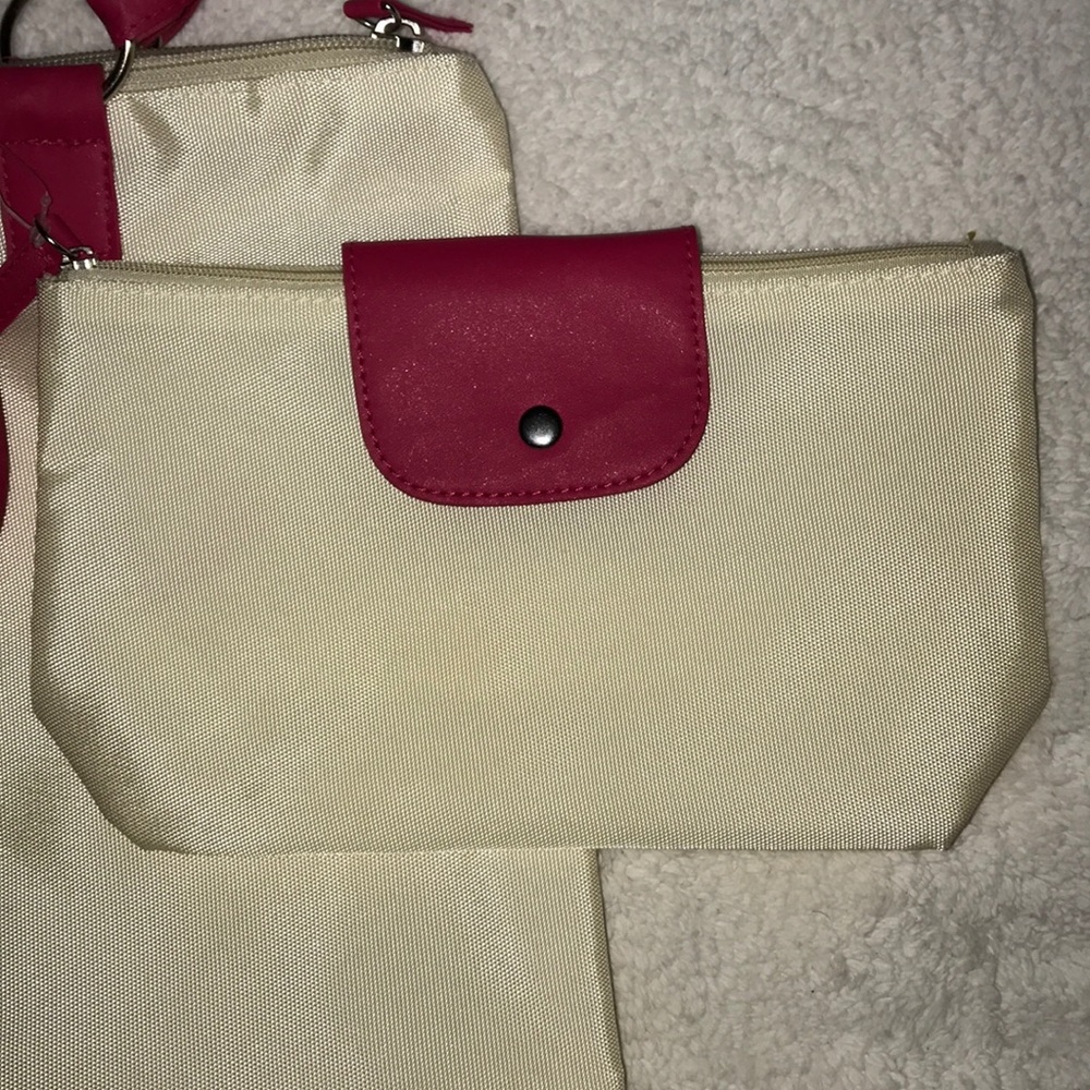 Tote❤️ - Picture 3 of 8